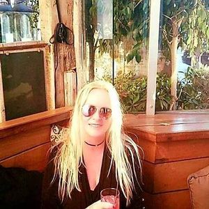 Meet your Posher, Madalene